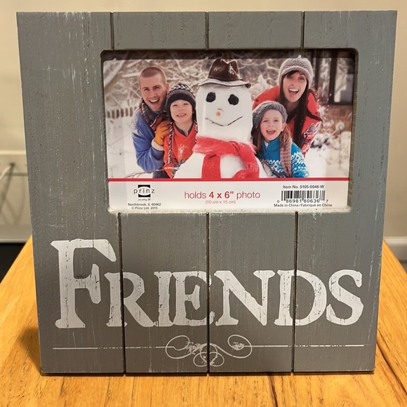 Friends Photo Frame 4”x6”. GUC - Picture 2 of 4